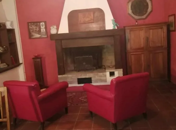 Beb Le Rosse B&B 베루치오