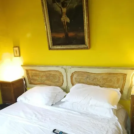 Oda ve Kahvaltı Beb Le Rosse